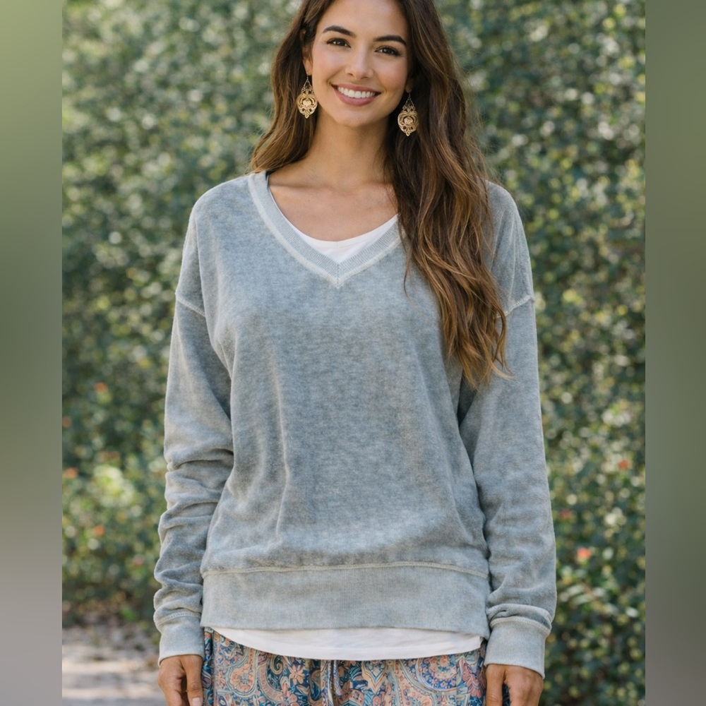Free People Women's Teal V-Neck Sweater